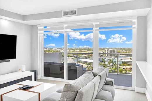 Residential complexes in Fort Lauderdale, Broward County