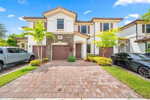 Stadswoning in Hialeah, Miami-Dade County