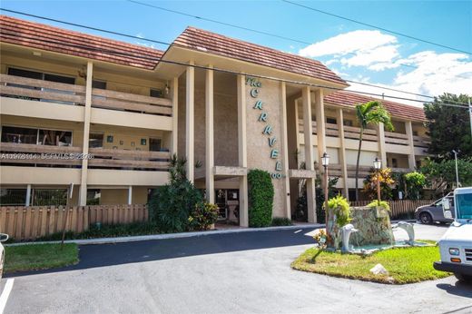 Residential complexes in Fort Lauderdale, Broward County