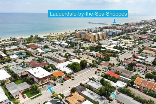 Lauderdale-by-the-Sea, Broward Countyのアパートメント・コンプレックス