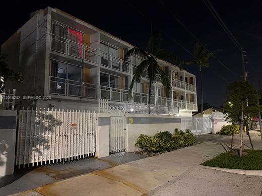 Kamienica w Miami, Miami-Dade County