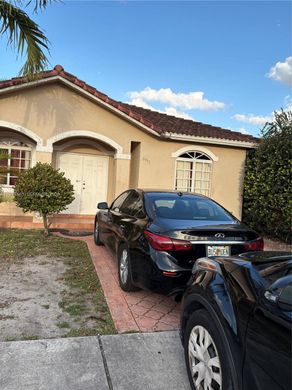 Villa in Hialeah, Miami-Dade