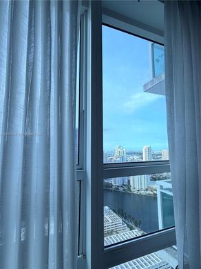 Residential complexes in Miami, Miami-Dade