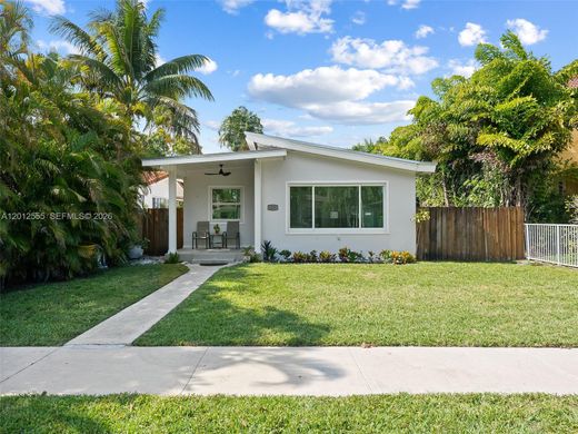 Villa - Hollywood, Broward County