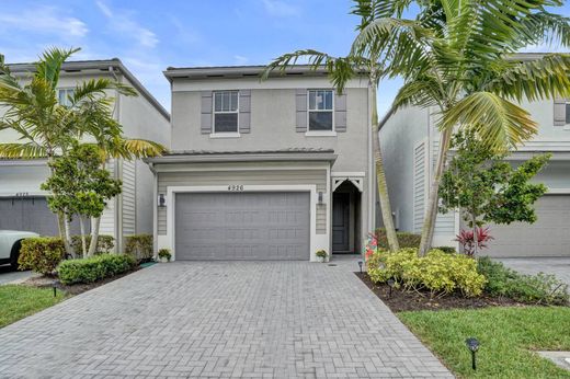 Villa Tamarac, Broward County