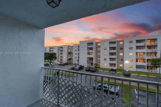 Residential complexes in Miami, Miami-Dade