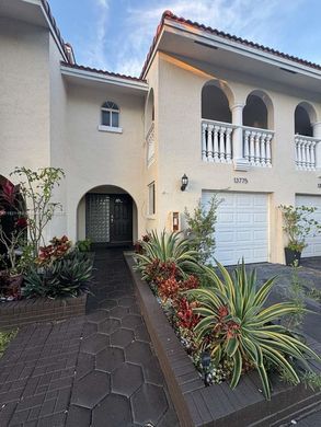 Αστικό ακίνητο σε Μαϊάμι, Miami-Dade County