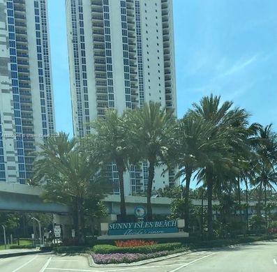 Complesso residenziale a Sunny Isles Beach, Miami-Dade County