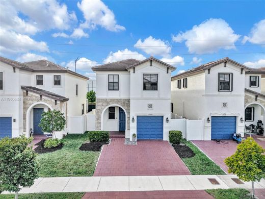 Villa Hialeah, Miami-Dade County