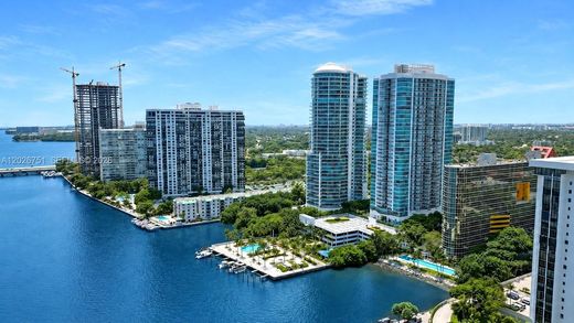 Жилой комплекс, Майами, Miami-Dade County
