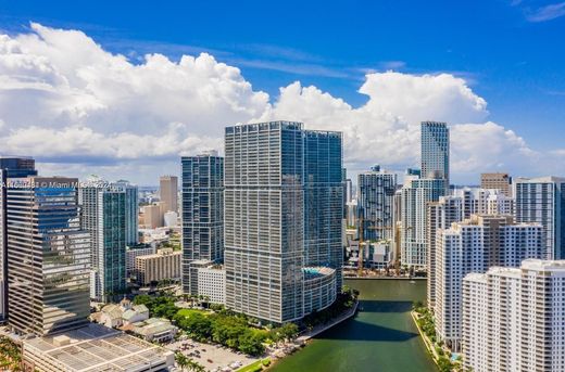 Complexes résidentiels à Miami, Comté de Miami-Dade