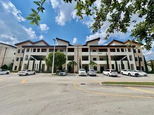 Wohnkomplexe in Doral, Miami-Dade County