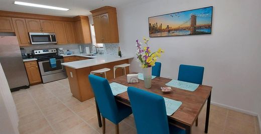 Villa - Riviera Beach, Palm Beach County