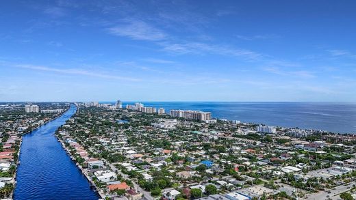 Residential complexes in Fort Lauderdale, Broward County