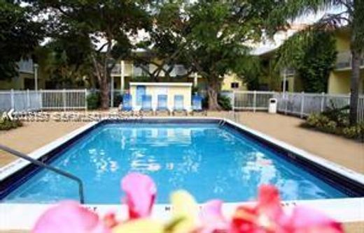 Residential complexes in Plantation, Broward County