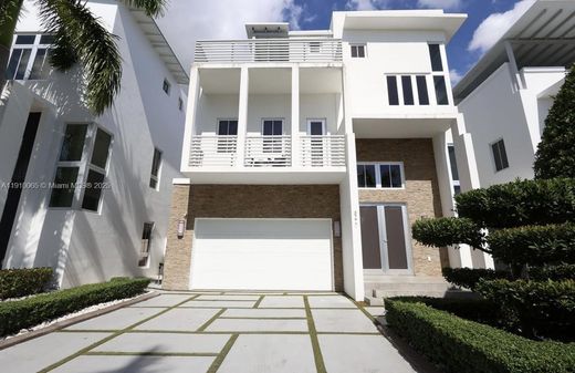 Villa in Doral, Miami-Dade