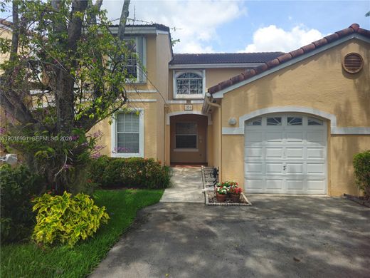 Komplex apartman Miami Lakes, Miami-Dade County