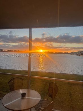 Residential complexes in Miami, Miami-Dade