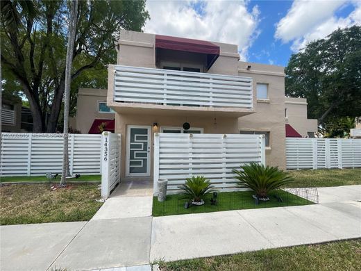 Şehir evi  Miami, Miami-Dade County
