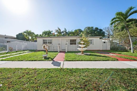 Villa - Hialeah, Miami-Dade County