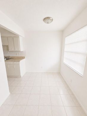 Residential complexes in Fort Lauderdale, Broward County