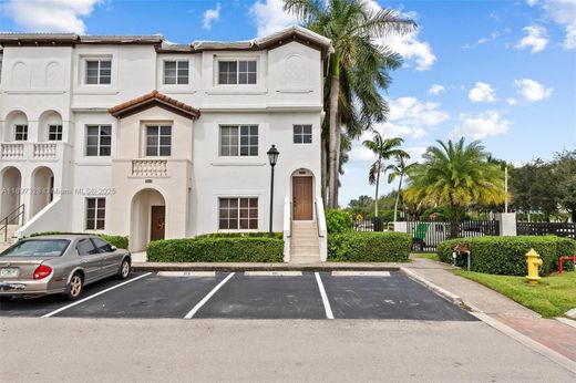 Townhouse in Miramar, Broward County