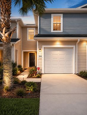 Townhouse in Jacksonville, Duval County