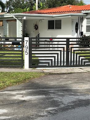 Villa en North Miami, Miami-Dade County