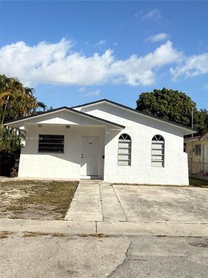 Villa Hialeah, Miami-Dade County