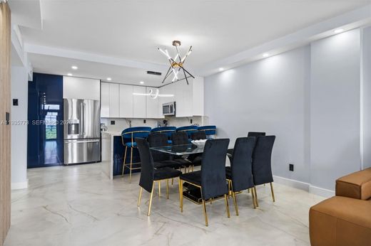 Residential complexes in Sunny Isles Beach, Miami-Dade
