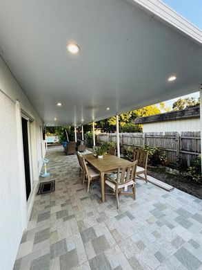 Villa in Tamarac, Broward County