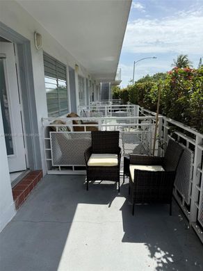 Жилой комплекс, Майами-Бич, Miami-Dade County