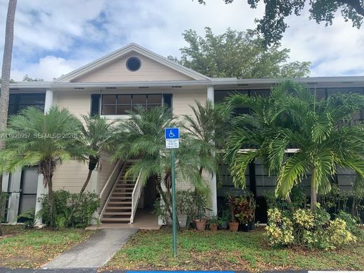 Жилой комплекс, Майами, Miami-Dade County