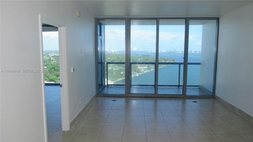 Kamienica w Miami, Miami-Dade County