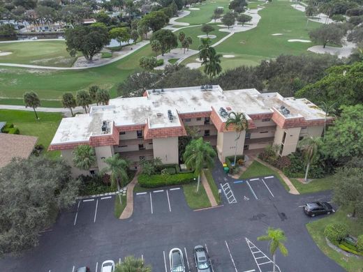 Residential complexes in Plantation, Broward County
