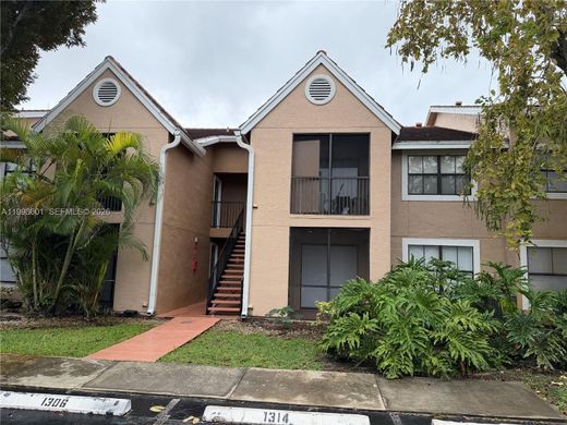 Complexes résidentiels à Miami, Comté de Miami-Dade