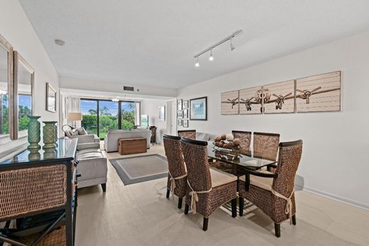 Residential complexes in Jupiter, Palm Beach