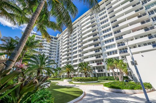 Complexes résidentiels à Miami Beach, Comté de Miami-Dade