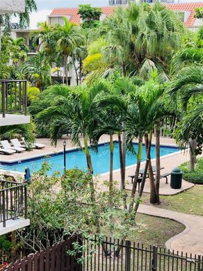 Жилой комплекс, Pinecrest, Miami-Dade County