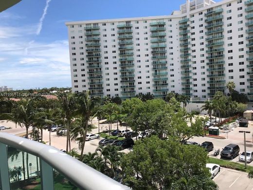 Complesso residenziale a Sunny Isles Beach, Miami-Dade County