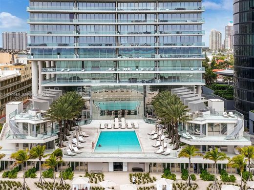 Residential complexes in Sunny Isles Beach, Miami-Dade