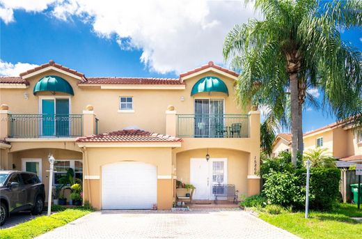 Townhouse in Miami, Miami-Dade