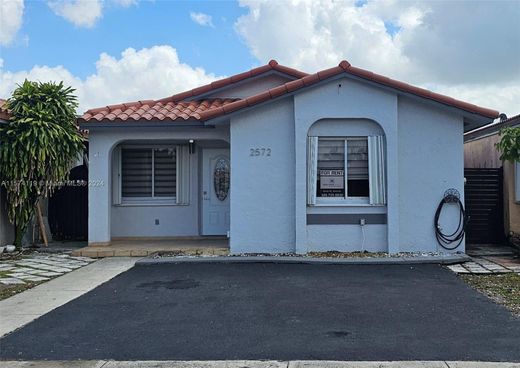 Villa a Hialeah, Miami-Dade County