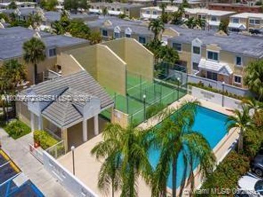 Residential complexes in Miami, Miami-Dade