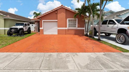 Villa Hialeah, Miami-Dade County