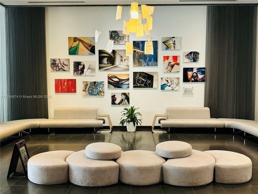 ‏בניין ב  מיאמי, Miami-Dade County