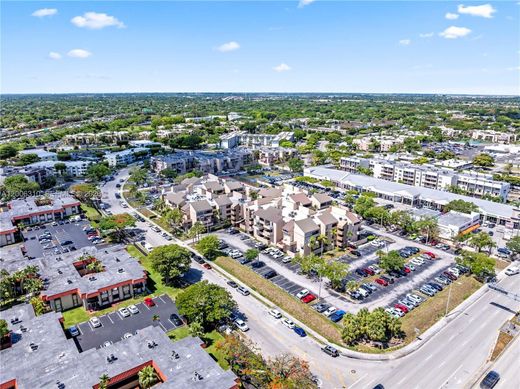 Residential complexes in Miami, Miami-Dade