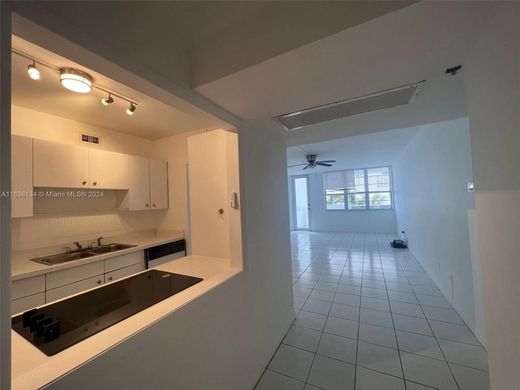 Komplex apartman Miami Beach, Miami-Dade County