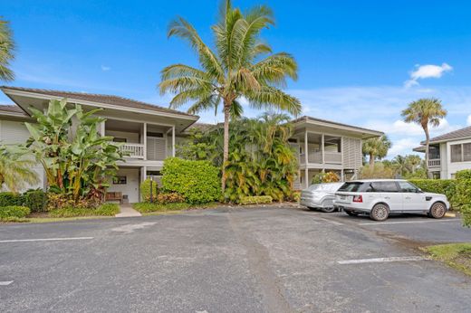 Residential complexes in Wellington, Palm Beach