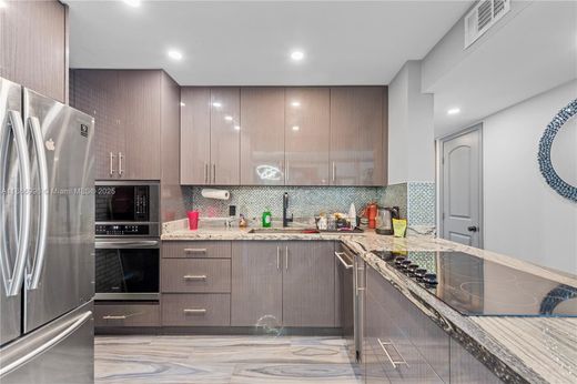 Complesso residenziale a Miami Beach, Miami-Dade County